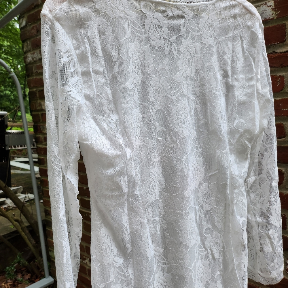 Lace dress. Long sleeve. Short. - Picture 6 of 13